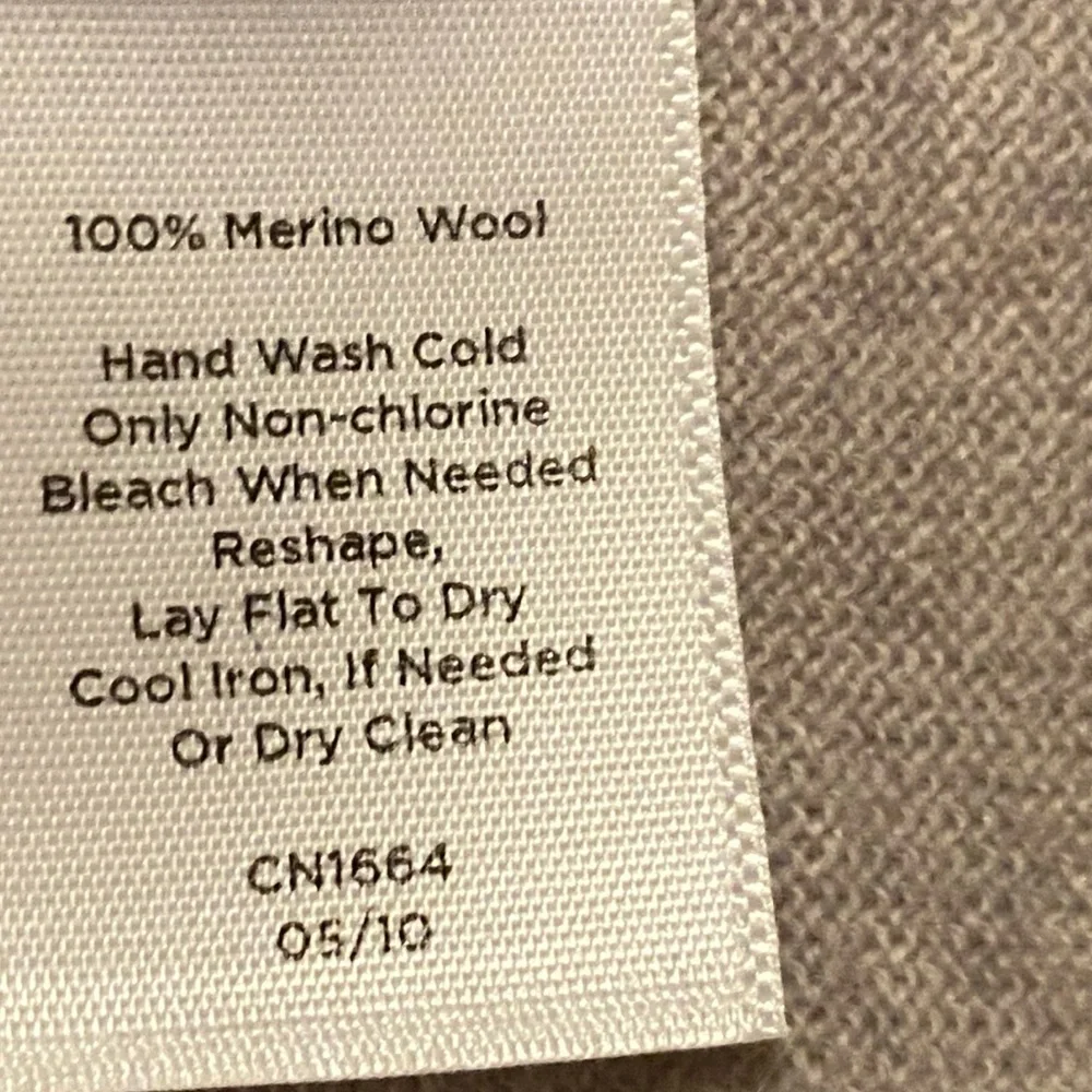 Talbots Women’s Petite Small Light Cardigan. Open. Merino Wool. NWT. Long Sleeve - Picture 4 of 4